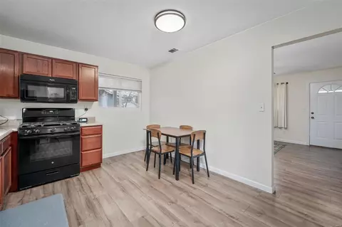 Kitchen - 414 Eggering Dr, O'fallon, MO 63366 photo 3 of 4