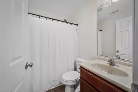 Bath - 414 Eggering Dr, O'fallon, MO 63366 photo 2 of 2