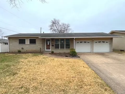 502 Candle Light Ln, Hazelwood, MO 63042