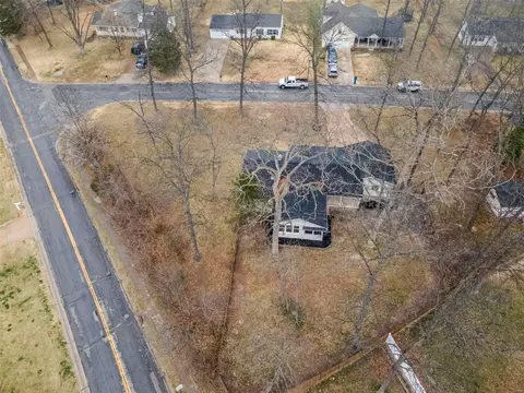 View/Area - 223 Victor Ct, Ballwin, MO 63021 photo 3 of 3