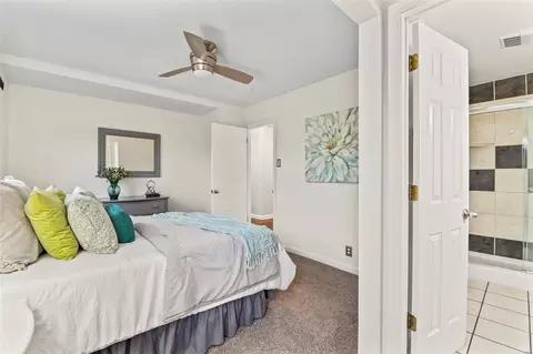 Bedroom - 223 Victor Ct, Ballwin, MO 63021 photo 3 of 3