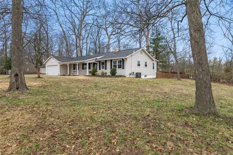Exterior - 223 Victor Ct, Ballwin, MO 63021 photo 3 of 8