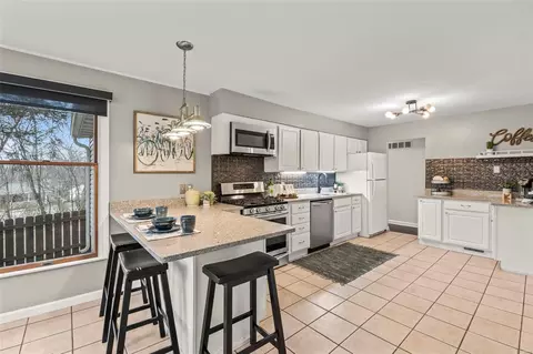 Kitchen - 223 Victor Ct, Ballwin, MO 63021 photo 3 of 4