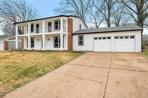 12546 Northwinds Dr, Saint Louis, MO 63146