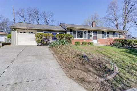 1107 Cunningham Ave, Saint Charles, MO 63301