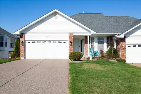 49 York Hill Ct, Wentzville, MO 63385