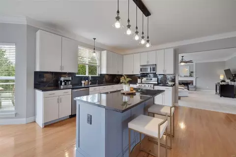 Kitchen - 222 Fox Haven Ct, O'fallon, MO 63368 photo 3 of 3