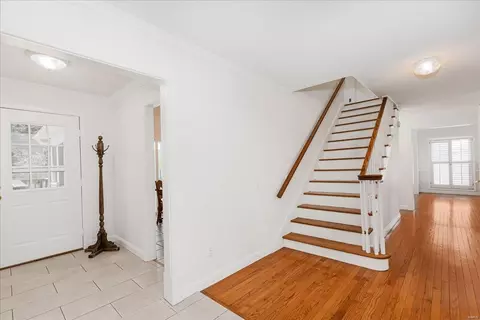 Entry Way - 806 Big Bend Woods Dr, Manchester, MO 63021 photo 1 of 1