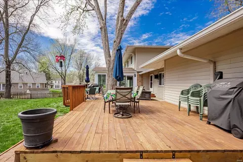 Exterior - 806 Big Bend Woods Dr, Manchester, MO 63021 photo 7 of 8