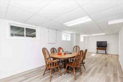 Dining - 806 Big Bend Woods Dr, Manchester, MO 63021 photo 7 of 7