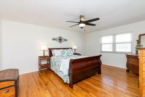 Bedroom - 806 Big Bend Woods Dr, Manchester, MO 63021 photo 1 of 5