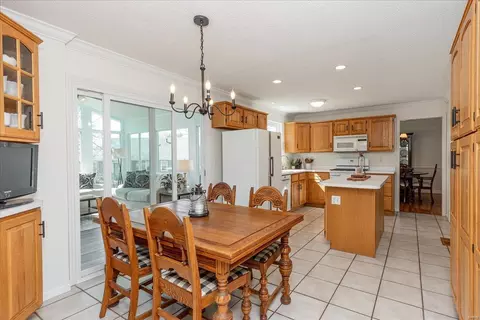 Dining - 806 Big Bend Woods Dr, Manchester, MO 63021 photo 1 of 7