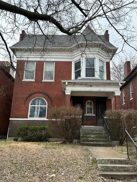 4818 Greer Ave #20, Saint Louis, MO 63115