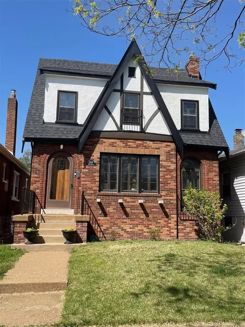 5629 Nottingham Ave, Saint Louis, MO 63109