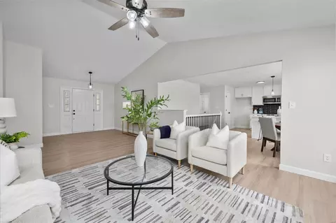 114 Mccluer Dr, O'fallon, MO 63368 photo 5