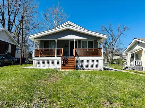 2215 Wismer Ave, Saint Louis, MO 63114