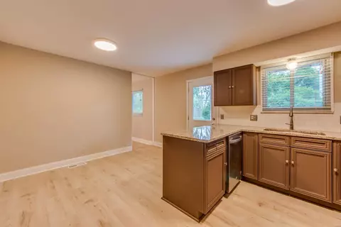586 Bridgebend Rd, Ballwin, MO 63021 photo 15