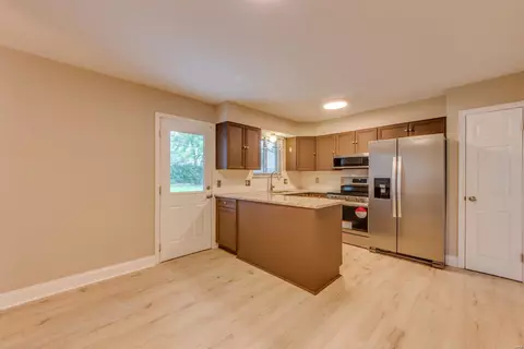 586 Bridgebend Rd, Ballwin, MO 63021 photo 14