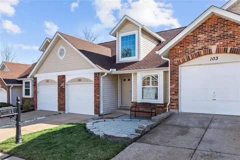 Exterior - 105 Cascade Circle Dr, Ballwin, MO 63021 photo 2 of 4