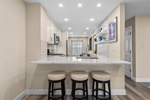 Kitchen - 105 Cascade Circle Dr, Ballwin, MO 63021 photo 4 of 4