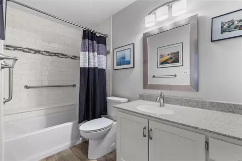 Bath - 105 Cascade Circle Dr, Ballwin, MO 63021 photo 2 of 3