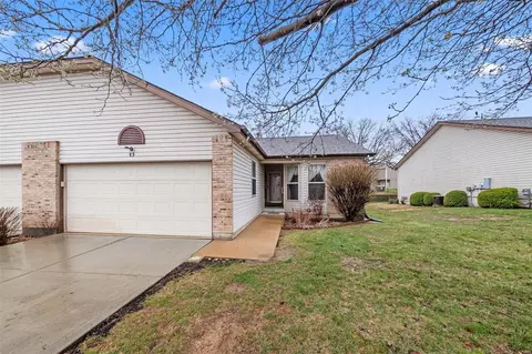 23 Harbor Bend Ct #2D, Lake Saint Louis, MO 63367