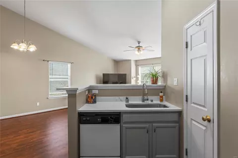 Kitchen - 1618 Forest Springs Ln #D, Ballwin, MO 63021 photo 4 of 4