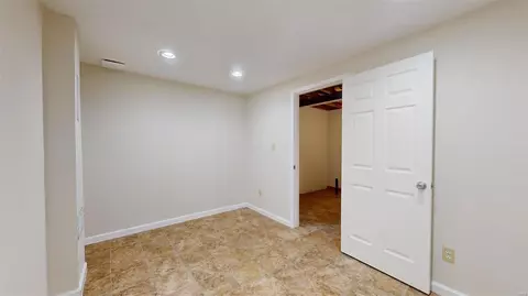 Bedroom - 337 Fox Village Ct, Ballwin, MO 63021 photo 5 of 5