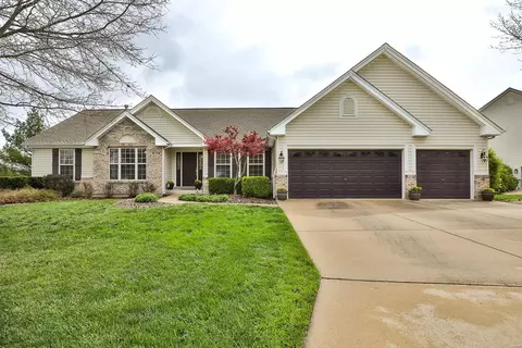 5751 Halifax Bend Ct, Weldon Spring, MO 63304