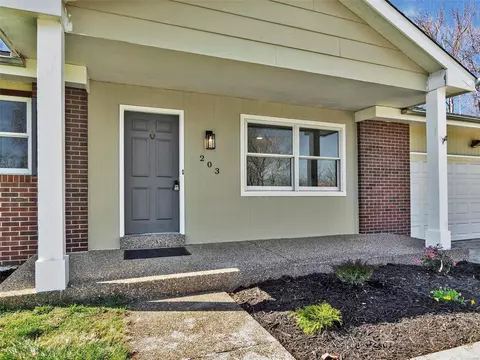 203 Donald Dr, O'fallon, MO 63366