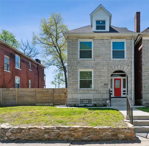 5044 Enright Ave, Saint Louis, MO 63108
