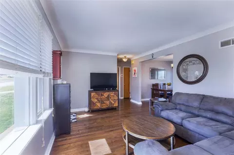 Living - 9501 Koerber Ln, Affton, MO 63123 photo 2 of 3