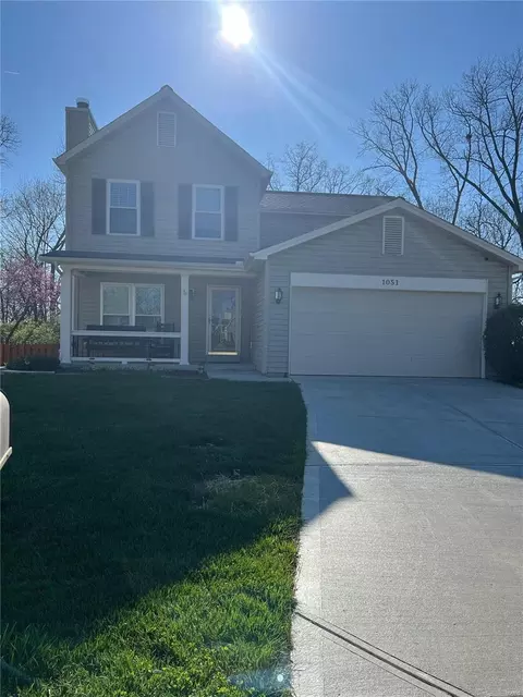 1051 Johanna Dr, Ballwin, MO 63021