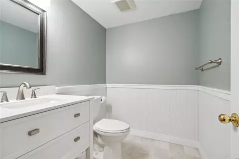 Bath - 17618 Ailanthus Dr, Wildwood, MO 63005 photo 1 of 5