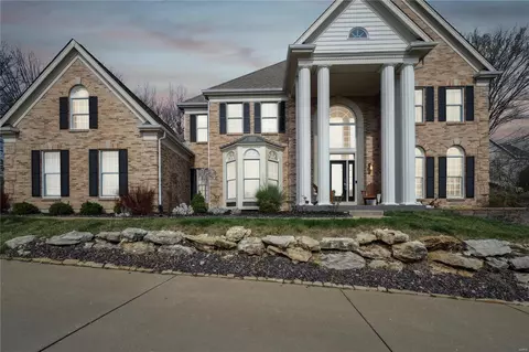 Exterior - 17618 Ailanthus Dr, Wildwood, MO 63005 photo 5 of 5