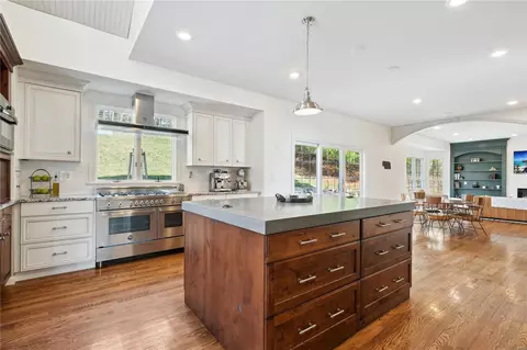 Kitchen - 17618 Ailanthus Dr, Wildwood, MO 63005 photo 2 of 3