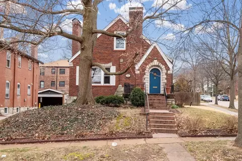 7774 Wise Ave, Saint Louis, MO 63117