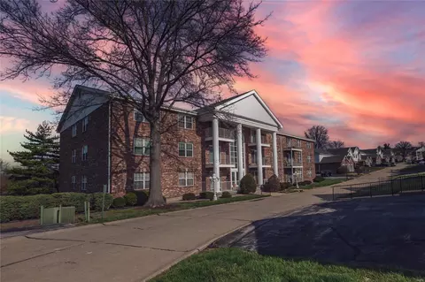 4309 Sunridge Dr #C, Saint Louis, MO 63125