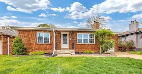 5473 Clifton Ave, Saint Louis, MO 63109