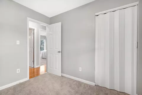 Entry Way - 302 Forest Hills Dr, Eureka, MO 63025 photo 2 of 2
