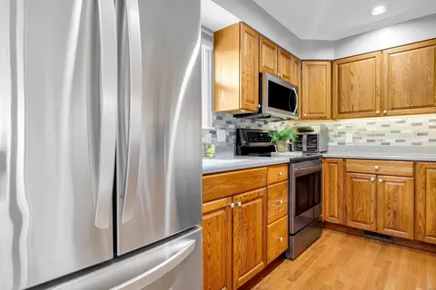 Kitchen - 302 Forest Hills Dr, Eureka, MO 63025 photo 1 of 3