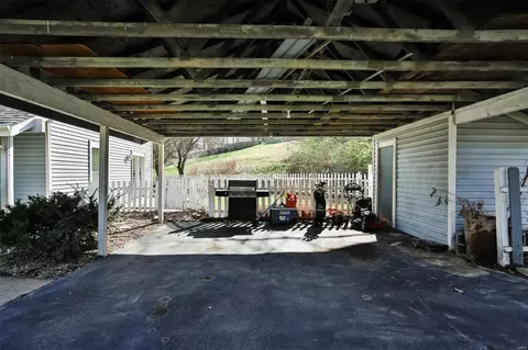 Exterior - 415 Briarhill Dr, Ballwin, MO 63021 photo 14 of 14