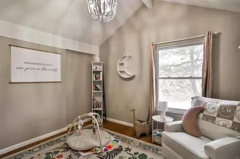 Bedroom - 415 Briarhill Dr, Ballwin, MO 63021 photo 3 of 3