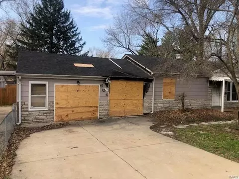 604 Harrison St, Florissant, MO 63031