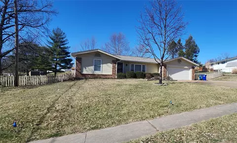 3465 Taylor Ave, Bridgeton, MO 63044