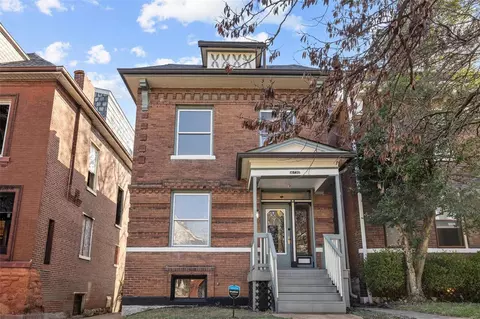 4136 Castleman Ave, Saint Louis, MO 63110