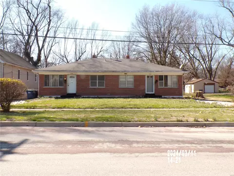 3327 Eminence Blvd, Saint Louis, MO 63114