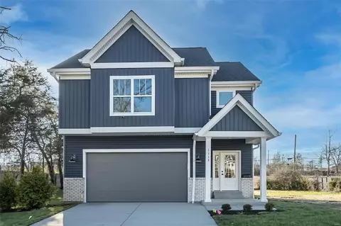 1119 Hilltop Dr, Saint Louis, MO 63132