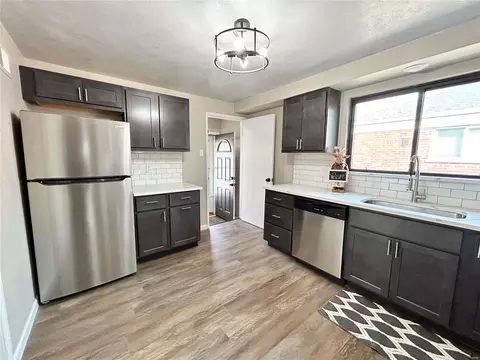 9325 Mackenzie Rd, Affton, MO 63123 photo 3