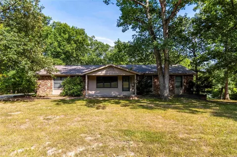 57 Entrance Ct, Foristell, MO 63348